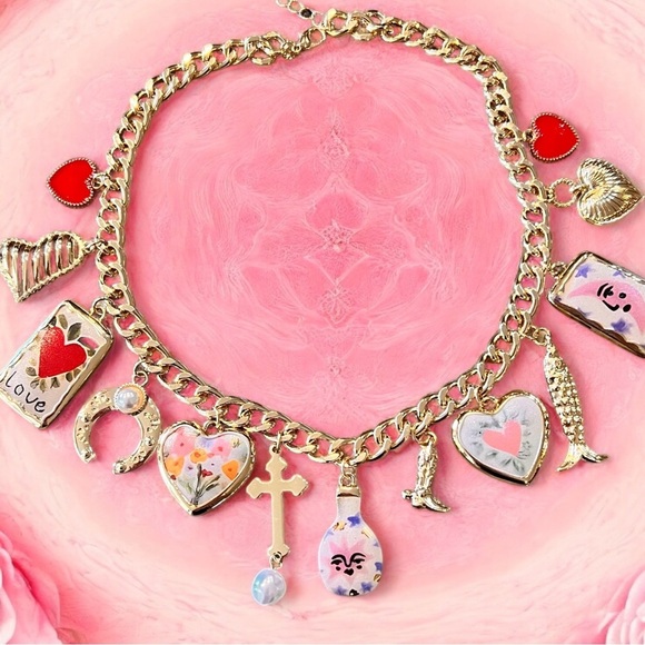 Gold toned chunky charm necklace with Heart and Love Accents - Picture 8 of 17